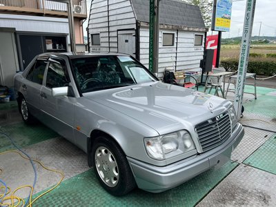 MERCEDES-BENZ E-CLASS - 1