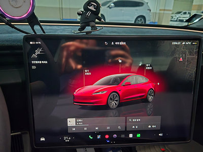 صورة 8 لـ 2024 Tesla MODEL 3