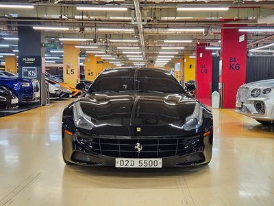 FERRARI FF - 2