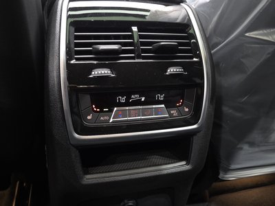 2025 BMW X6 缩略图 25