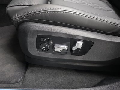 2025 BMW X6 缩略图 36