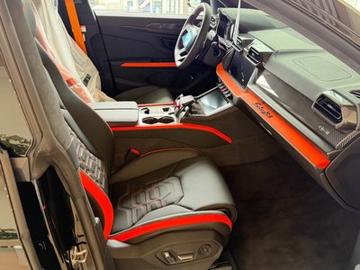 LAMBORGHINI URUS - 9