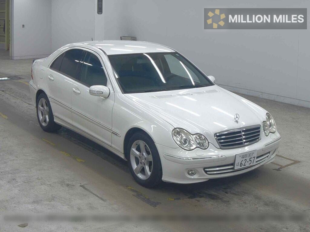 MERCEDES-BENZ C-CLASS - View 1