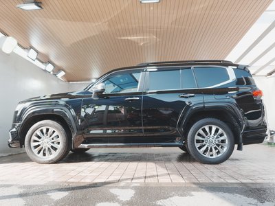 TOYOTA LAND CRUISER - 10