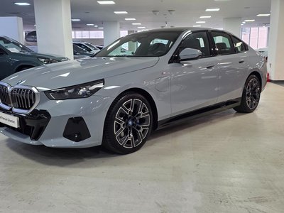 BMW 5 SERIES - 1