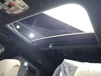 2025 Genesis GV70 缩略图 25