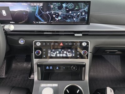 2024 Genesis GV80 — миниатюра 23