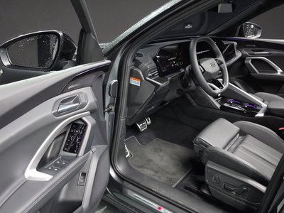 صورة 10 لـ 2025 AUDI Q5
