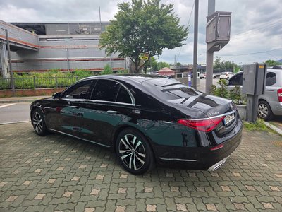 2021 Mercedes-BENZ S-CLASS photo 2