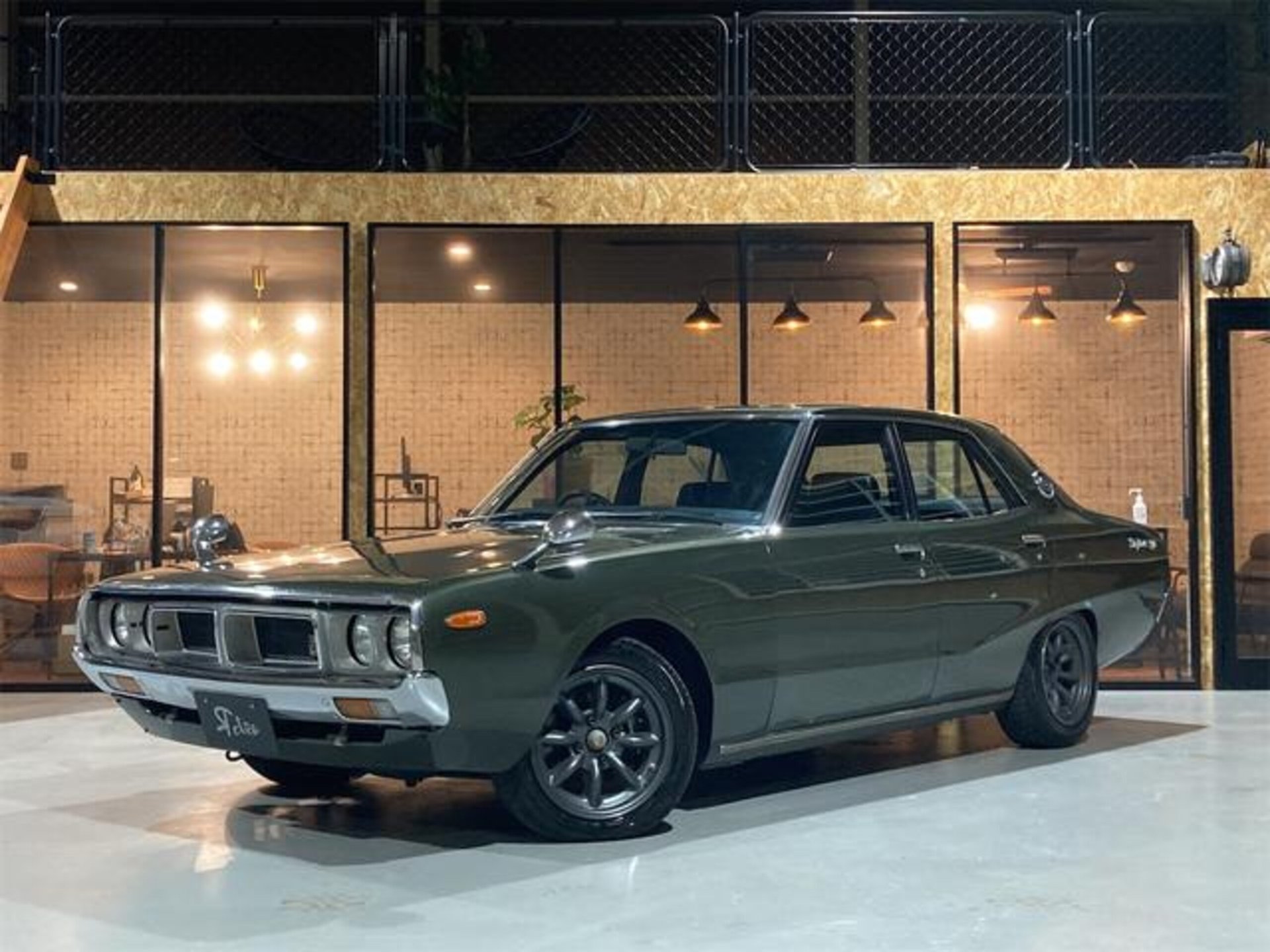 NISSAN SKYLINE - View 1