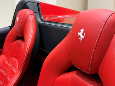 2017 Ferrari 488 SPIDER thumbnail 32