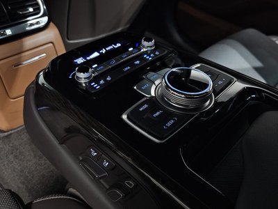 2019 Genesis G90 — миниатюра 25