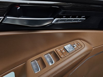2019 Genesis G90 — миниатюра 23