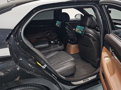 2019 Genesis G90 — миниатюра 18