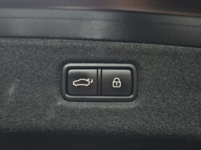 2019 Genesis G90 — миниатюра 26