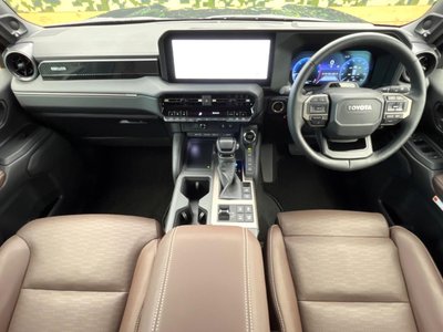 TOYOTA LAND CRUISER - 2