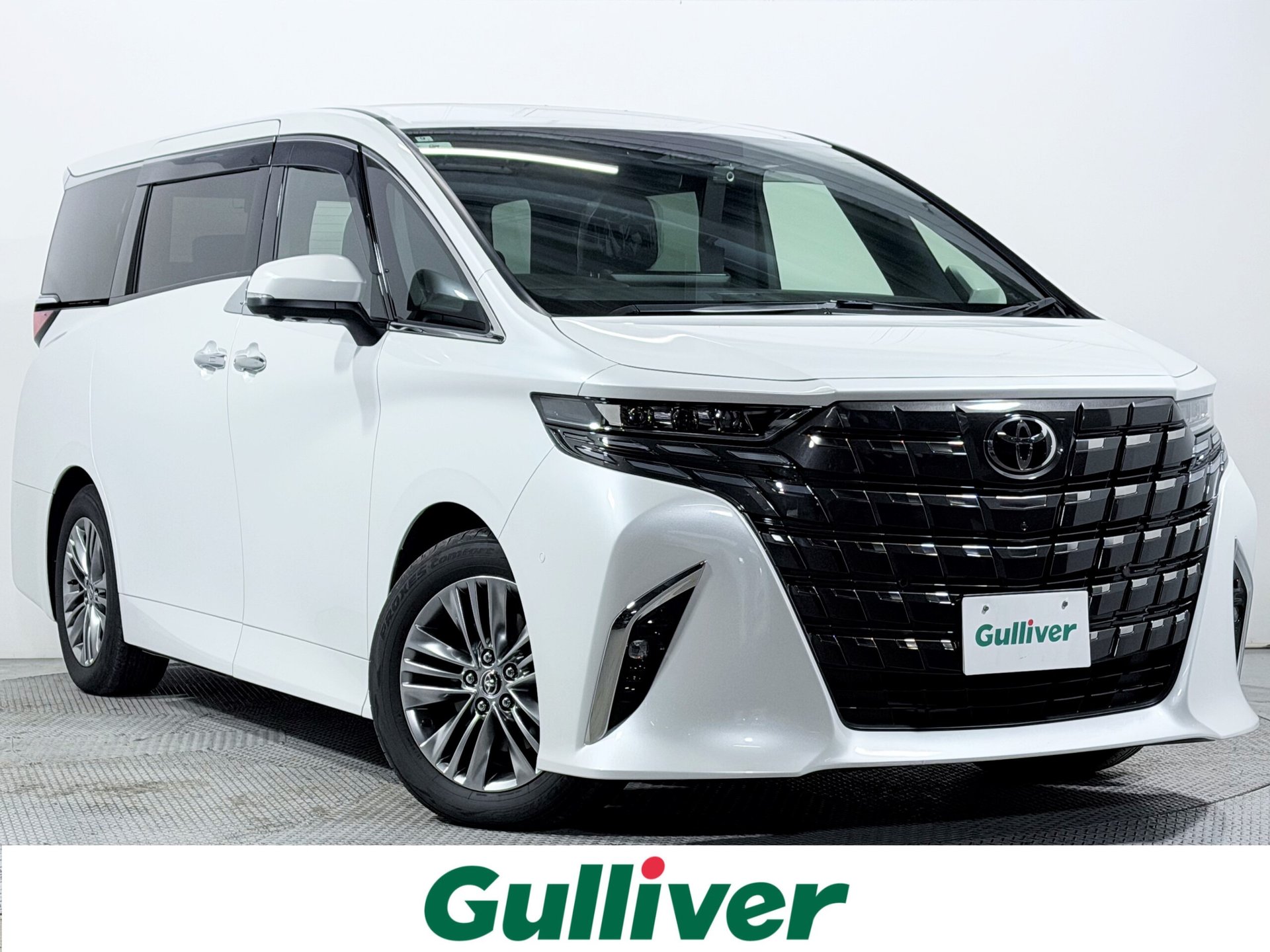 TOYOTA ALPHARD - View 1