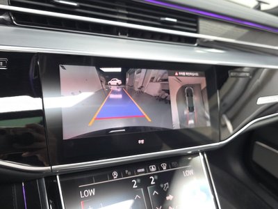 2023 AUDI A8 — миниатюра 13