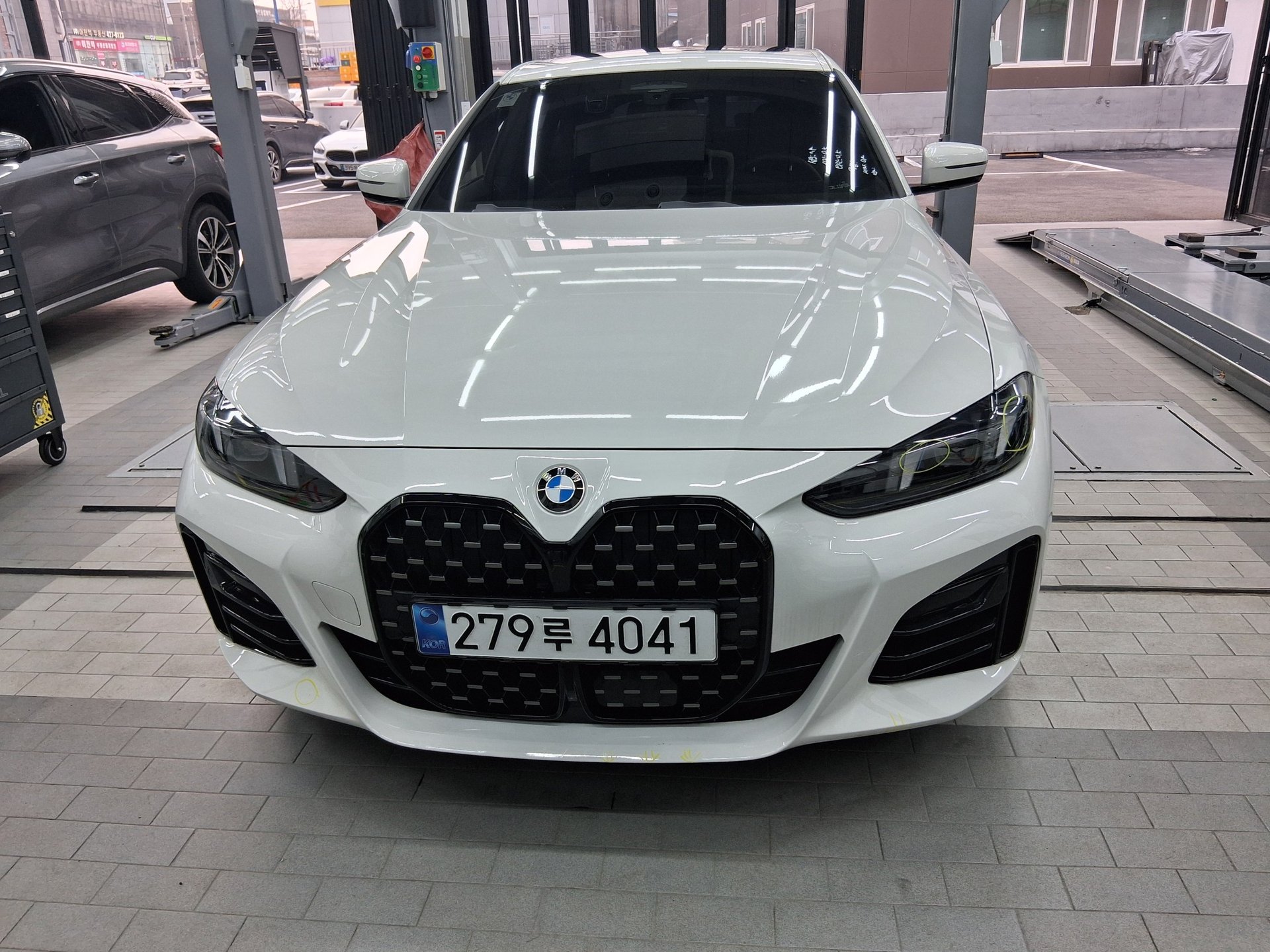 BMW 4 SERIES - View 1
