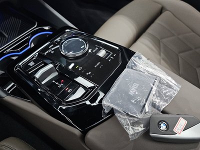 صورة مصغرة 12 لـ 2025 BMW 5 SERIES