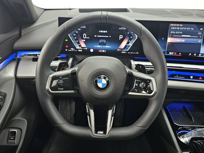 صورة مصغرة 20 لـ 2025 BMW 5 SERIES