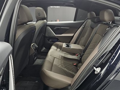 صورة مصغرة 17 لـ 2025 BMW 5 SERIES