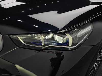 2025 BMW 5 SERIES — фото 9
