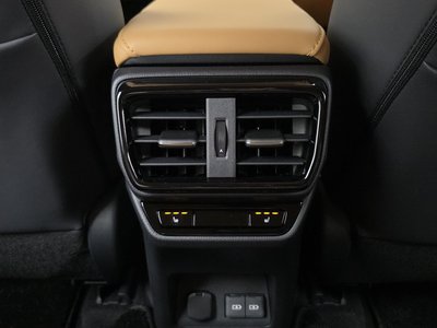 2026 Lexus NX — миниатюра 25