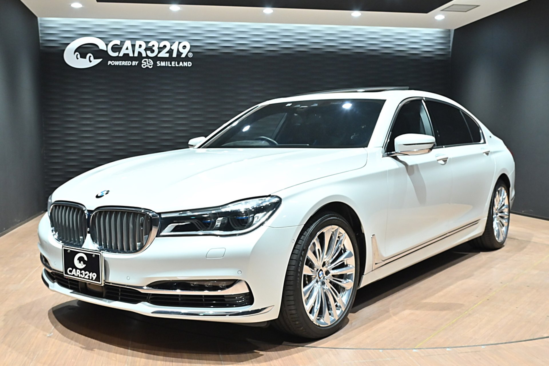 BMW 7 SERIES - View 1