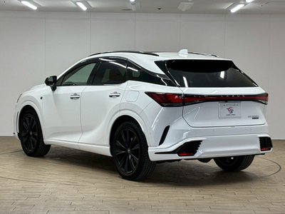 2023 Lexus RX thumbnail 32