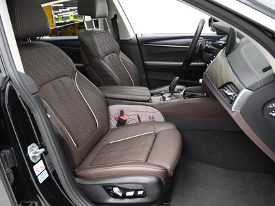 BMW 6 SERIES GT - 10