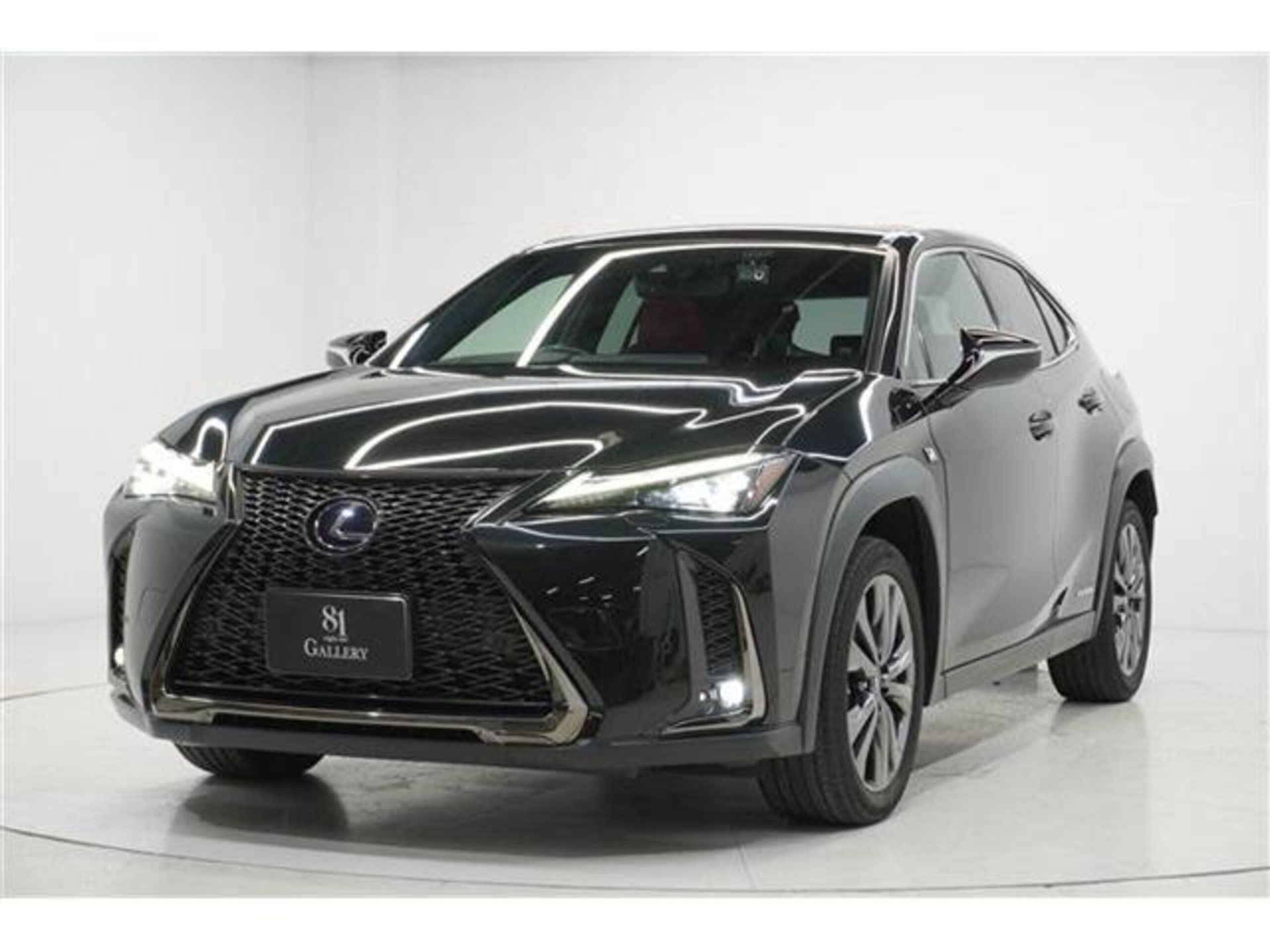 LEXUS UX - View 1