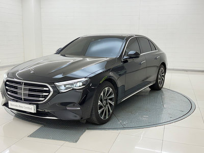 MERCEDES-BENZ E-CLASS - 1