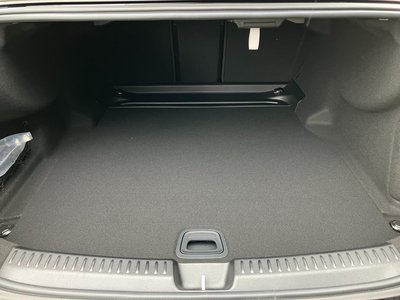 MERCEDES-BENZ E-CLASS - 10