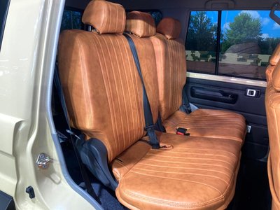 TOYOTA LAND CRUISER 70 - 10