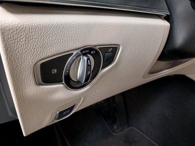 MERCEDES-BENZ E-CLASS - 9