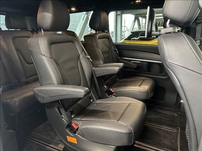 صورة 8 لـ 2022 Mercedes-BENZ V-CLASS