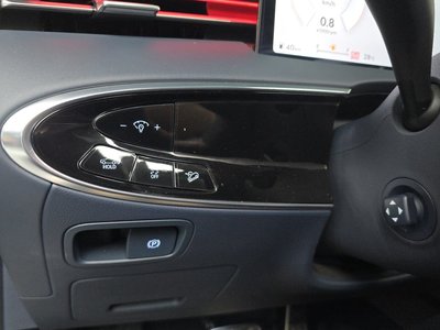 2025 Genesis GV70 thumbnail 29