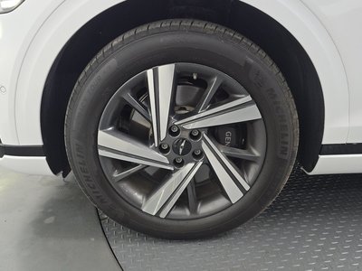 صورة 6 لـ 2025 Genesis GV70