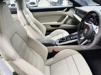 PORSCHE 911 - 6