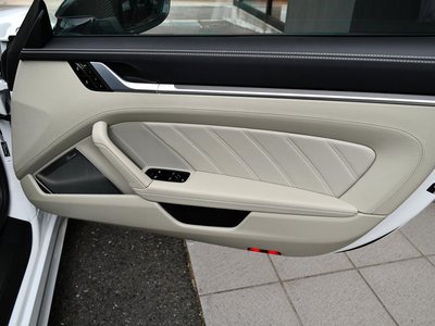 PORSCHE 911 - 10