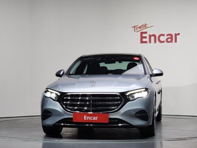 MERCEDES-BENZ E-CLASS - 2