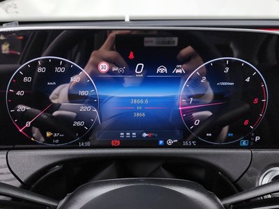 MERCEDES-BENZ E-CLASS - 8