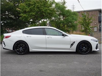 BMW 8 SERIES - 8
