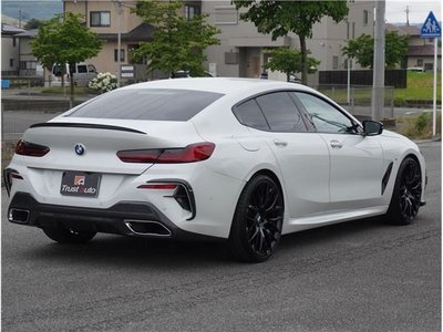 BMW 8 SERIES - 7