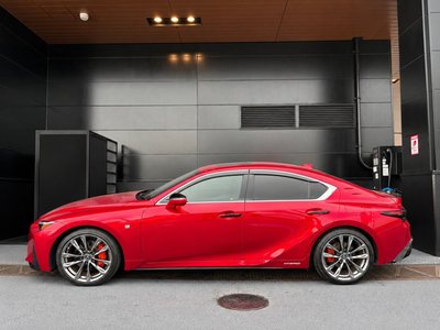 2021 Lexus IS 照片 3