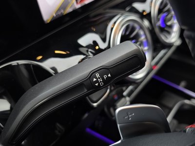 MERCEDES-BENZ EQA - 9