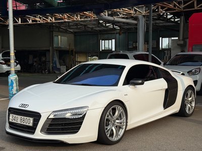2014 AUDI R8 — фото 5