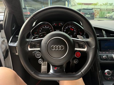 2014 AUDI R8 — фото 7
