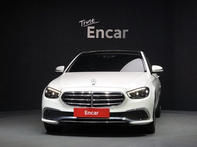 MERCEDES-BENZ E-CLASS - 2